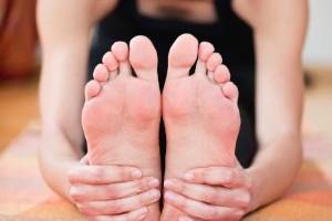 How Stretching the Toes Can Benefit a Yoga Practice